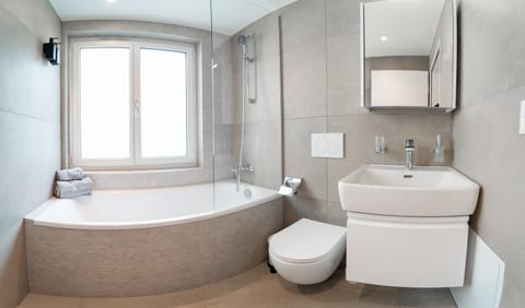 Kunstvolle Wohnung in der Stadt Apartment in Winterthur