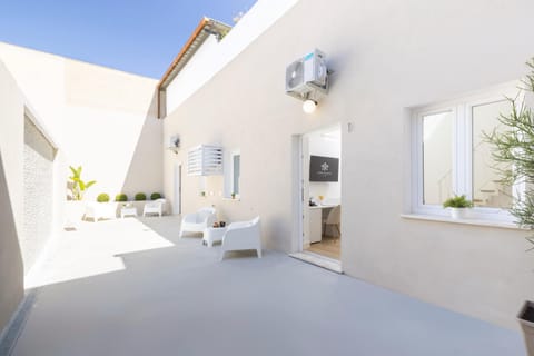 Inner courtyard view