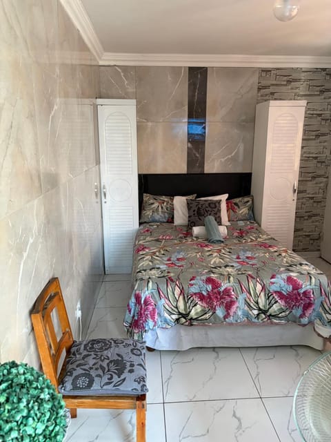 Browns villa and construction pty ltd Apartment in Cape Town