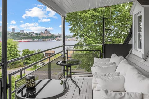 Patio, View (from property/room), Balcony/Terrace, River view