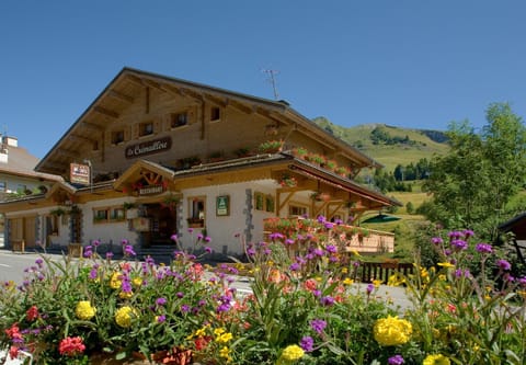 Property building, Spring, Summer, Garden view, Mountain view, Breakfast