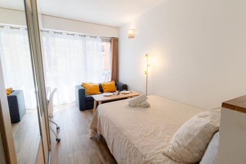 Bed, Living room, Seating area