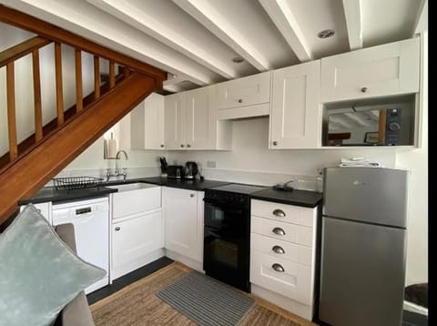 Tyddyn Y Felin, Coach House House in Wales