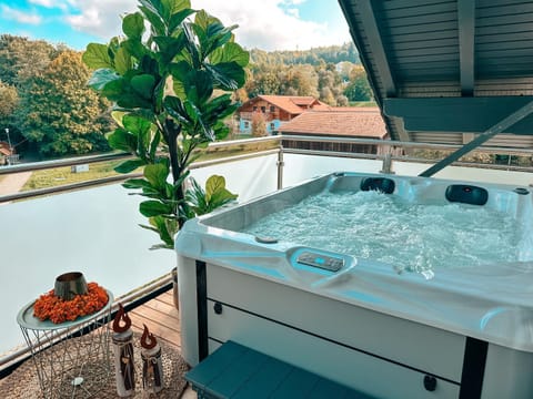 Day, Natural landscape, Hot Tub