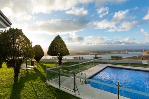 Pool view, Swimming pool