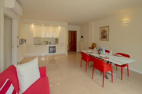 Kitchen or kitchenette, Living room, Dining area, dishwasher, oven