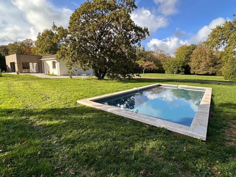 Spring, Natural landscape, Garden, Garden view, Pool view, Swimming pool