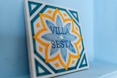 Logo/Certificate/Sign