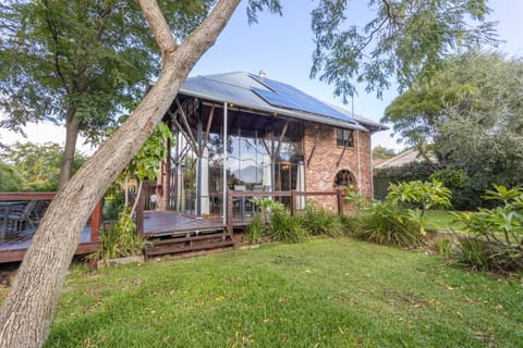 Property building, Natural landscape, Garden, Garden view