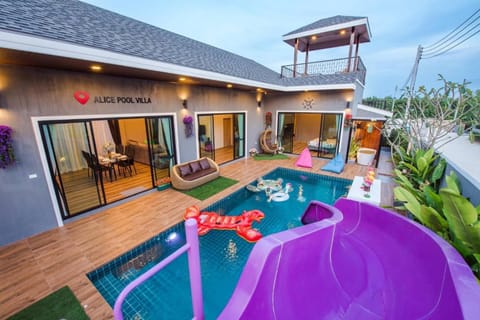 Property building, Swimming pool