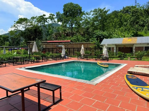 Garden, Dining area, Garden view, Mountain view, Pool view, Swimming pool, sunbed