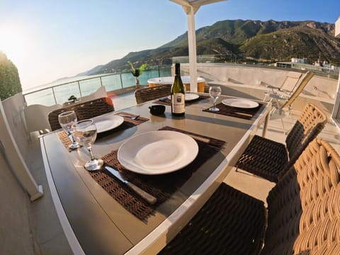 Stylish Rooftop Retreat with Hot Tub with Loutraki Beach Apartment in Euboea