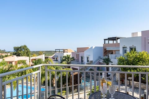 Day, View (from property/room), Balcony/Terrace, Pool view, Swimming pool