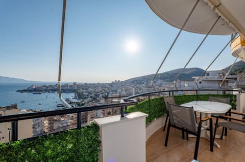 Patio, Nearby landmark, Day, Natural landscape, View (from property/room), Balcony/Terrace, Dining area, Lake view, Mountain view, River view, Sea view