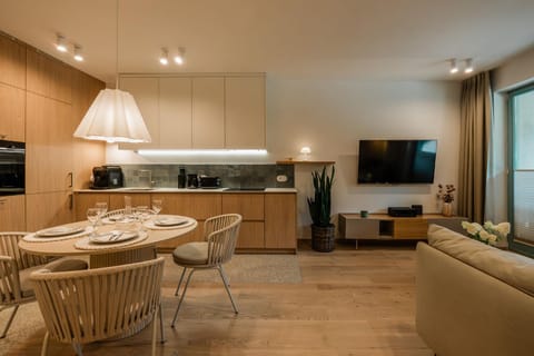 TV and multimedia, Kitchen or kitchenette