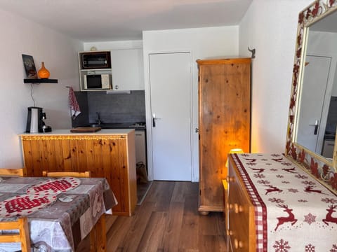 La Foux d Allos Studio résidence Les Étoiles Apartment in Allos