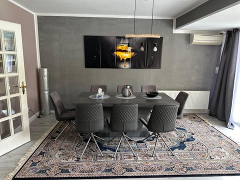 Reihenhaus zum ausruhen House in Bonn