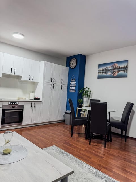 Stan Setaliste Apartment in Federation of Bosnia and Herzegovina