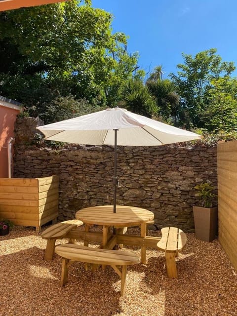 The Colony Townhouse Dingle House in Dingle