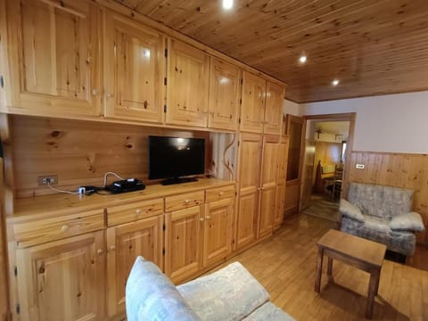 TV and multimedia, Living room, wardrobe