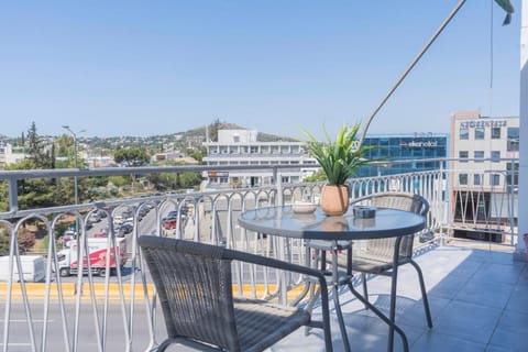 Highway Haven - Halandri Apartment in Chalandri