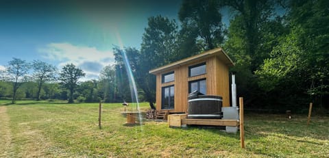 Property building, Natural landscape, Garden view