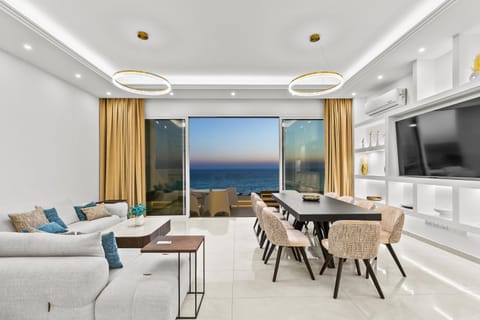 TV and multimedia, Living room, Seating area, Dining area, Sea view