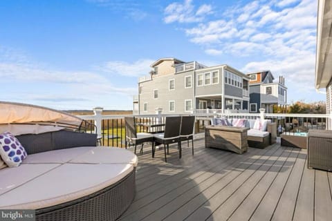 Beach House Close to DE Turf House in Slaughter Beach