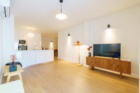Communal lounge/ TV room, Kitchen or kitchenette