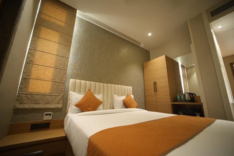 Bed, Bedroom, wardrobe