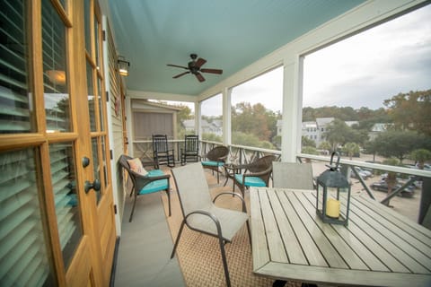 Newly Listed - Spacious Condo with Private Balcony House in Beaufort