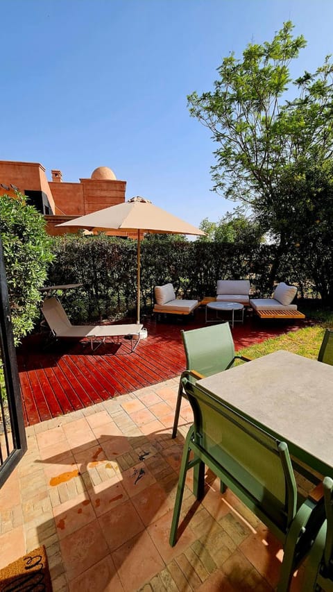 Patio, Spring, Day, Balcony/Terrace, Dining area, Garden view