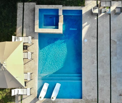 Hot Tub, Swimming pool, Swimming pool, sunbed