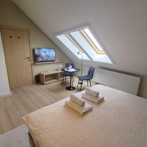 View (from property/room), Photo of the whole room, furniture