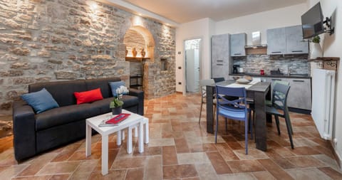 Kitchen or kitchenette, Living room, Dining area