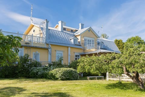 Ala-Lemun kartano Farm Stay in Turku