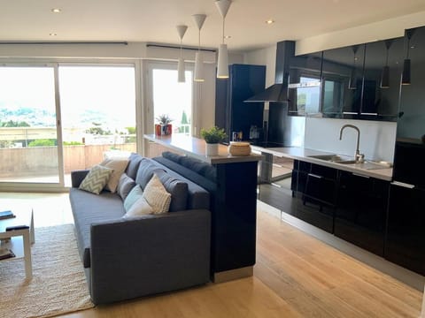 Magnifique 3 pièces avec piscine et tennis Apartment in Grasse