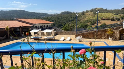 Day, Natural landscape, Mountain view, Pool view, Swimming pool, sunbed