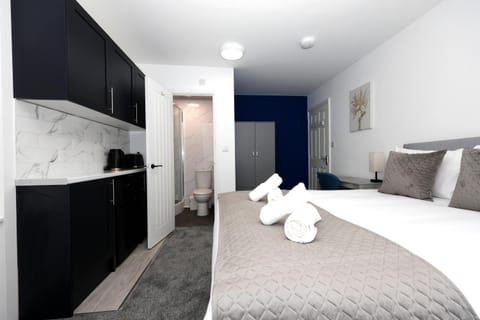 Blossom House En-suite Whole Apartment in Huntingdonshire District