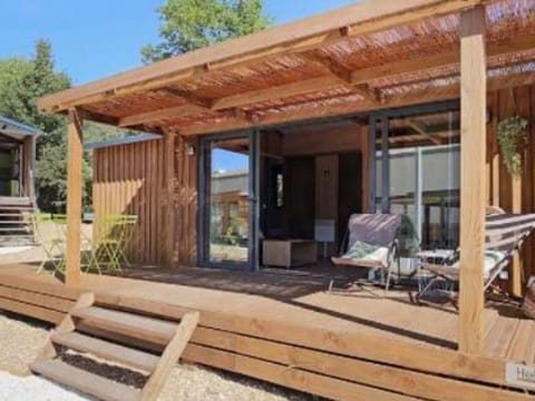 Chalet 35m² avec Terrasse pour 7 personnes - API-1-52-515 Campground/ 
RV Resort in Centre-Val de Loire