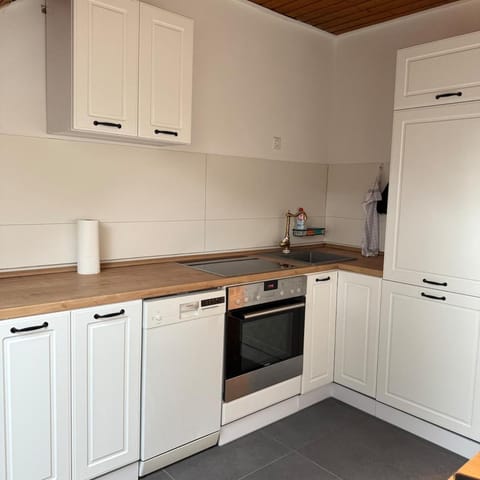 Holziges Dachgeschoss-Apartment Apartment in Karlsruhe