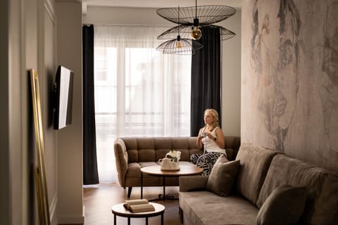 People, TV and multimedia, Living room, Seating area