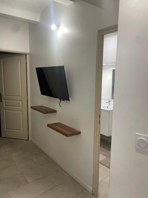 Appartement meublé Apartment in Alès