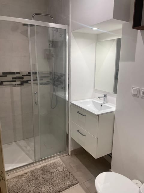 Appartement meublé Apartment in Alès