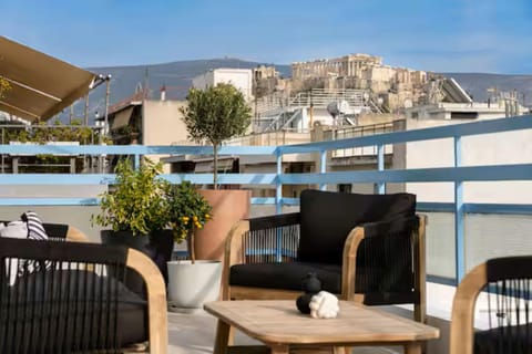 View (from property/room), Balcony/Terrace, Landmark view
