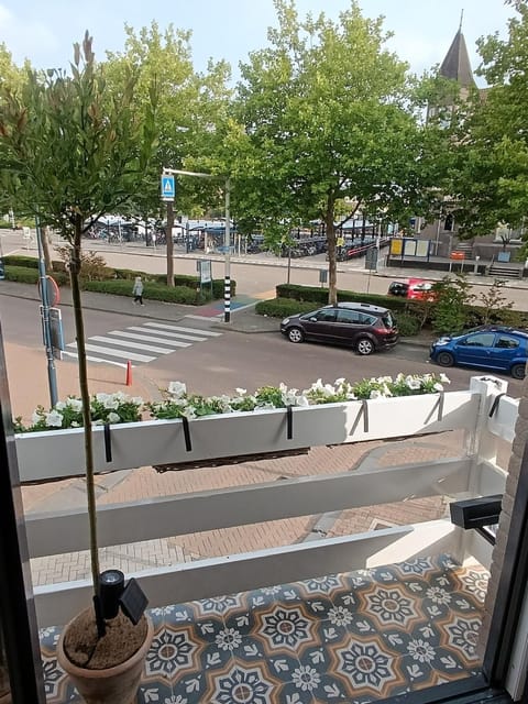 Mediterranean apartment with home theater Apartment in South Holland (province)