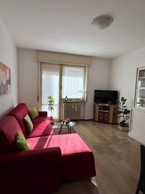 Communal lounge/ TV room, TV and multimedia, Living room