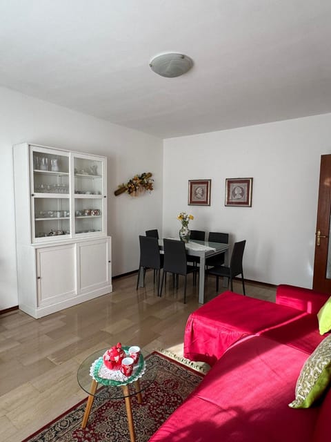 Living room, Dining area, wardrobe