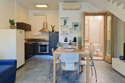 Center 150 Mt from the Sea AC fast WiFi and Design Apartment in Porto Sant'Elpidio