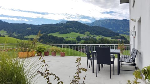 Natural landscape, View (from property/room), Balcony/Terrace, Mountain view